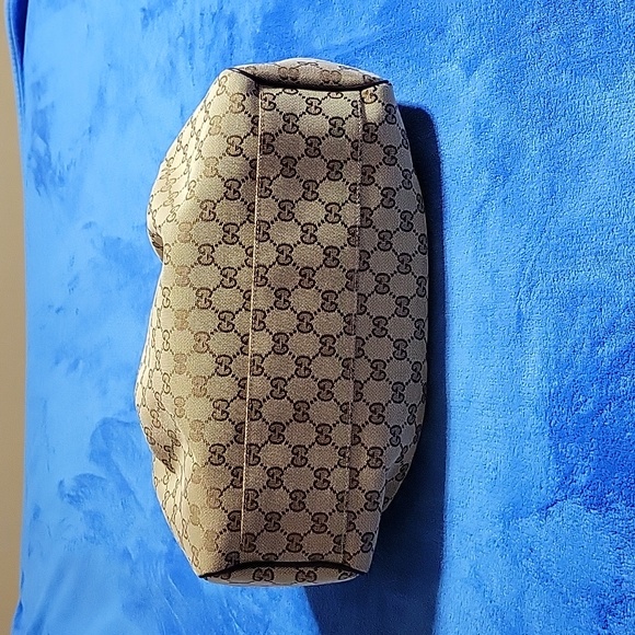 Gucci Sukey GG Medium Canvas Shoulderbag Tote - Picture 7 of 16